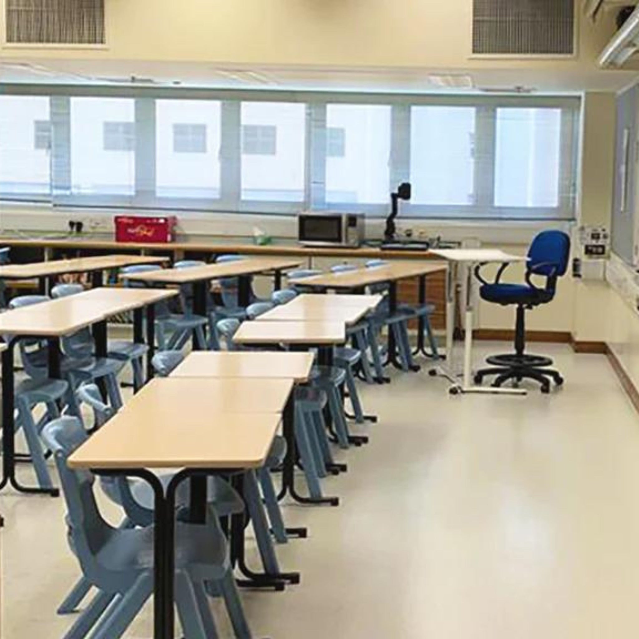 基督教國際學校 教室桌椅組合批量訂購 - IFCO Hong Kong