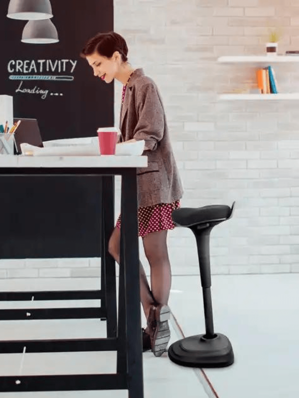 Wobbi 動態高腳吧檯椅 - IFCO Hong Kong